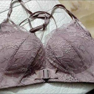 Ladies pink lace bra